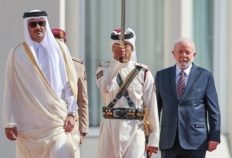 Presidente Luiz Inácio Lula da Silva na cerimônia de chegada em Dubai