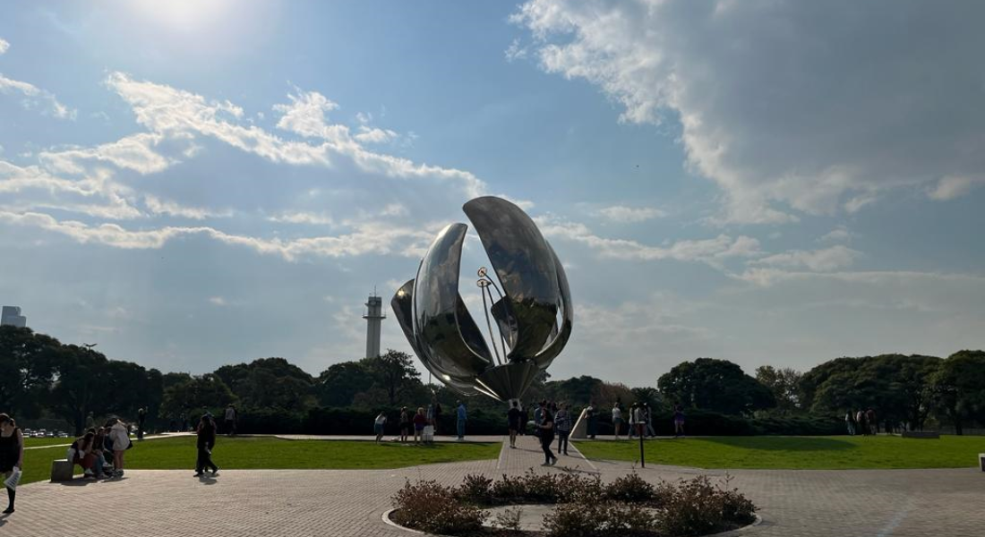 Floralis Genérica, ponto turístico em Buenos Aires