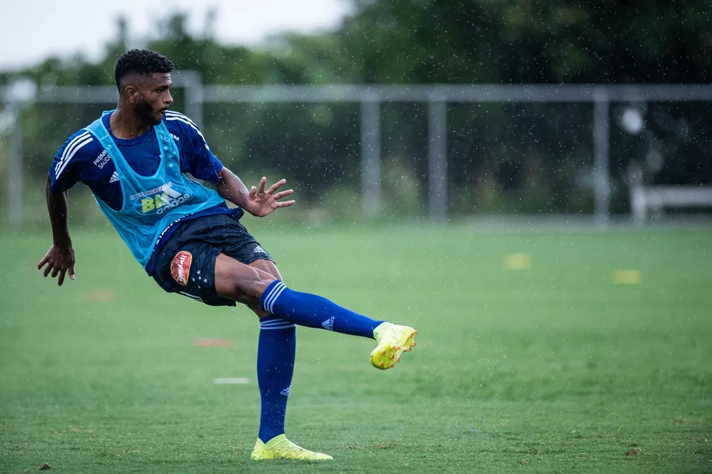 Guilherme Matos, novo zagueiro do Náutico