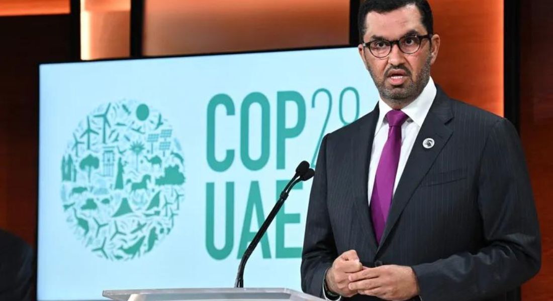  O sultão Ahmed al-Jaber, presidente da COP28, fala durante a Exposição Internacional de Petróleo de Abu Dhabi