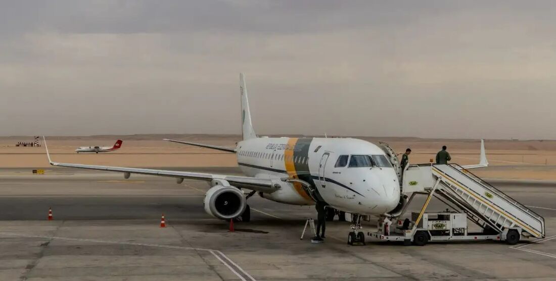  aeronave com os repatriados da Faixa de Gaza pousou há pouco na Base Aérea do Recife