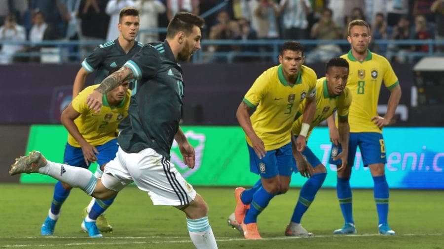 Messi terá mais um confronto contra o Brasil na carreira; confira