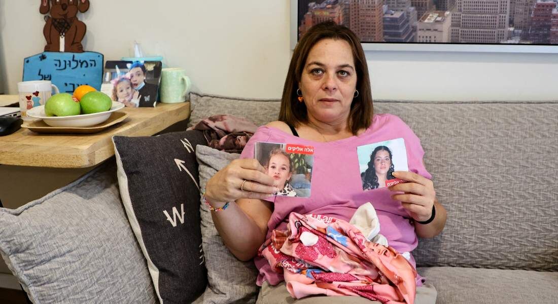 Mãe israelense busca por filhas feitas réfens 