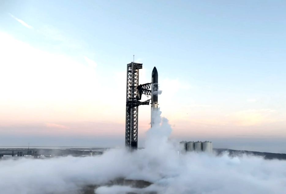 O lançamento foi considerado bem sucedido pela SpaceX.