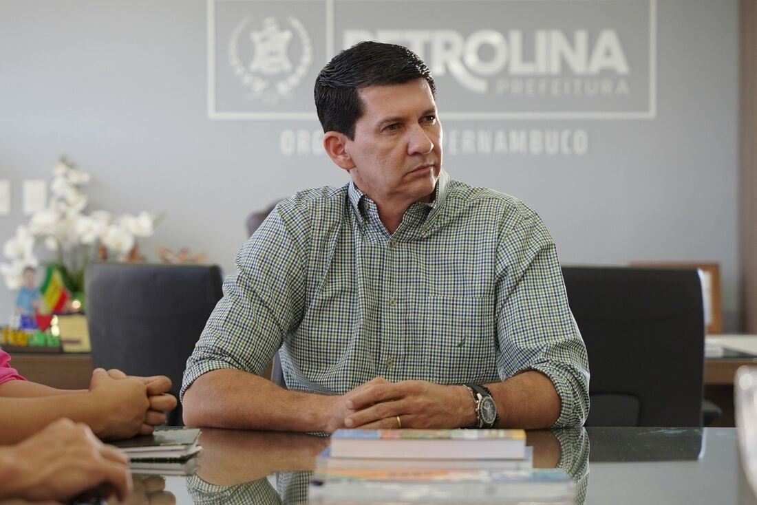 Simão faz duras críticas à Compesa