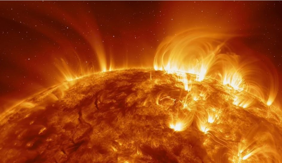 Uma enorme tempestade solar pode causar um "apocalipse" na internet no próximo ano