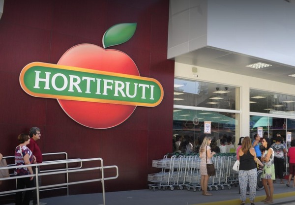 Fachada de loja da Hortifruti em Vila Velha (ES)