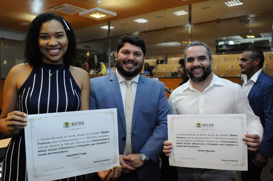 Editor e repórter da Folha de Pernambuco foram homenageados na Câmara Municipal do Recife