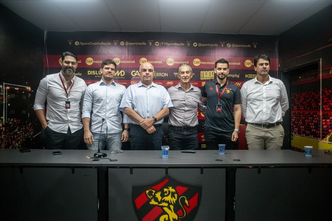 Apresentação do novo coordenador técnico do Sport, Ricardo Drubscky