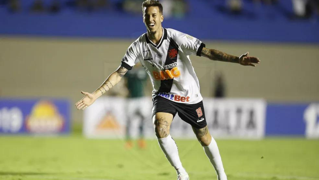 Marcos Júnior, ex-Vasco, chega ao Náutico