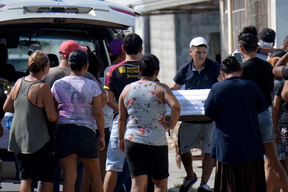 Jovens e adolescentes têm morrido no Equador 