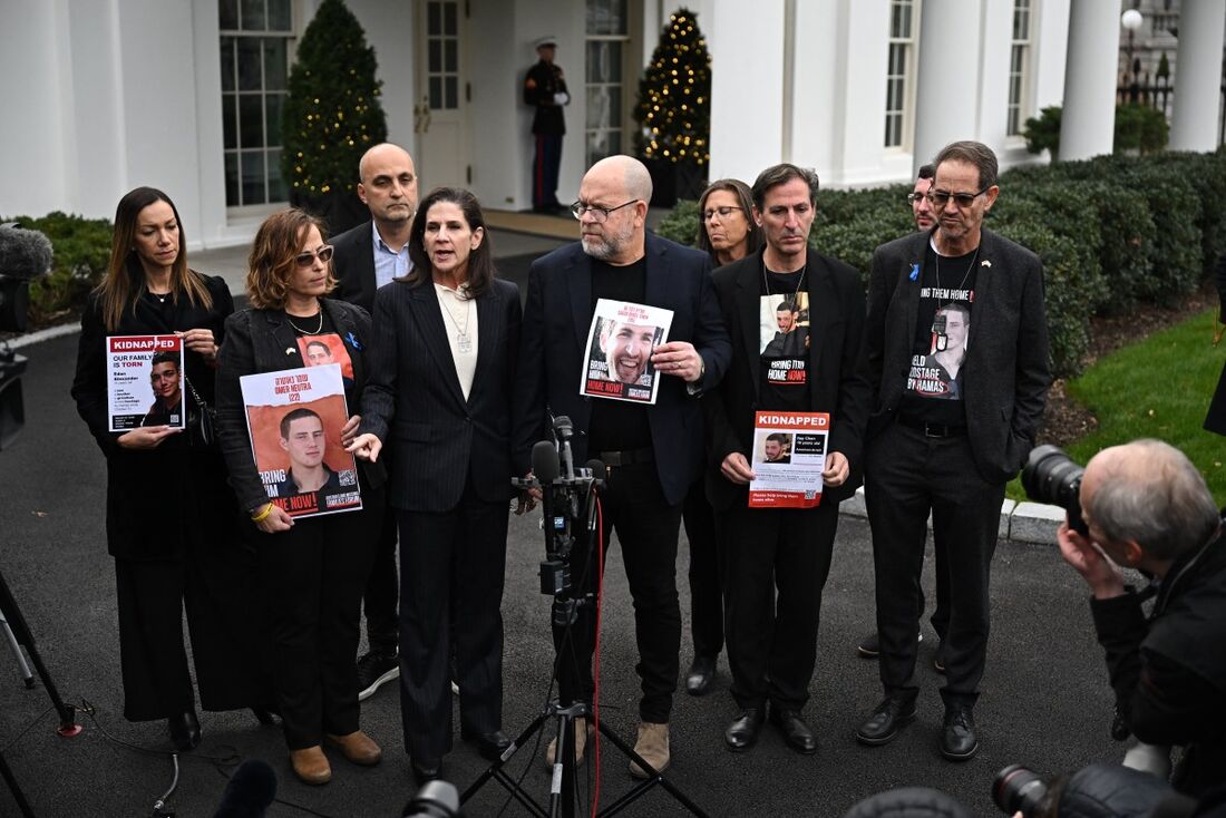 Familiares dos reféns americanos retidos no território palestino de Gaza