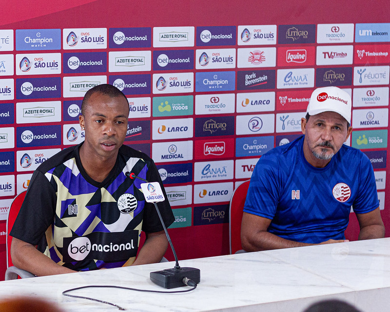 Jeferson Romário e Gilberto, no CT Wilson Campos