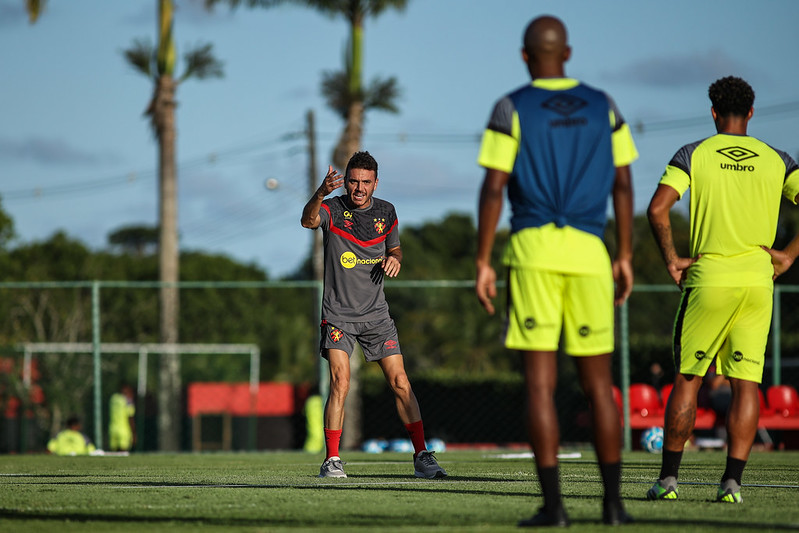 Mariano Soso, técnico do Sport, durante pré-temporada do clube