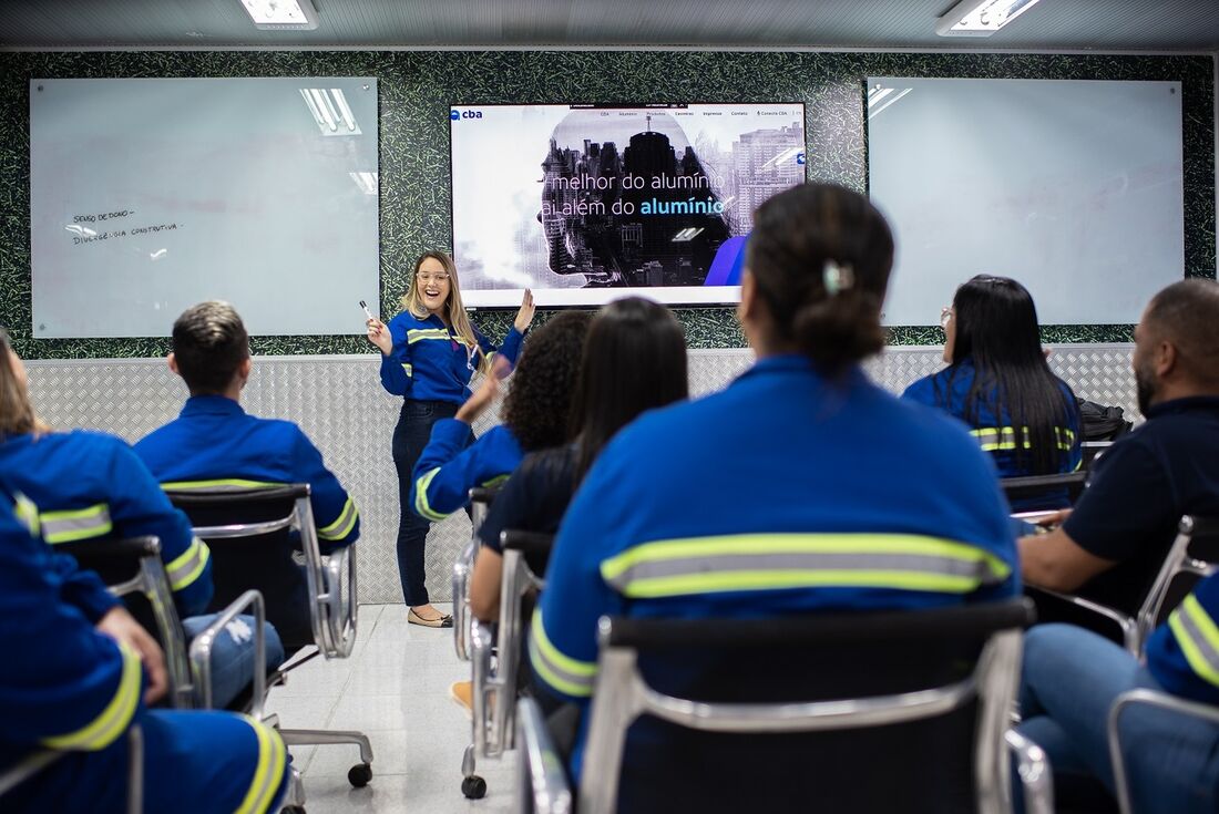 Vagas são destinadas a jovens, de 18 a 22 anos, com Ensino Médio completo.