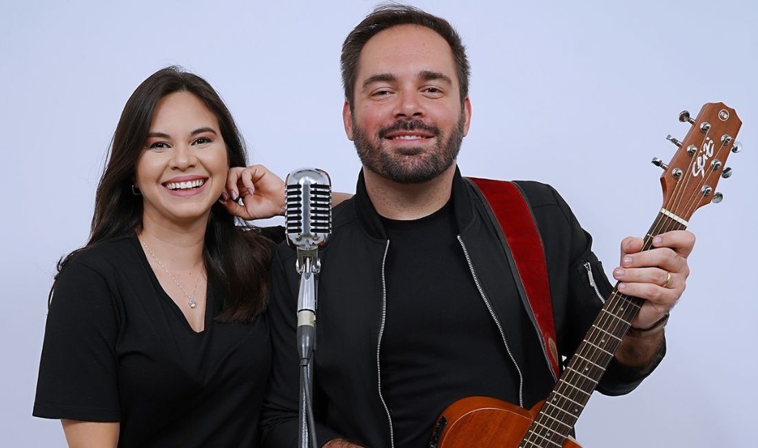 Bia Medeiros e Ricardo Cruz fazem tributo a Sandy & Júnior por no Taca Mais Música