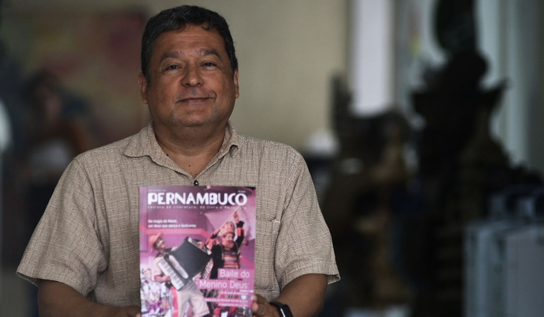 Mário Hélio Gomes e a revista Pernambuco