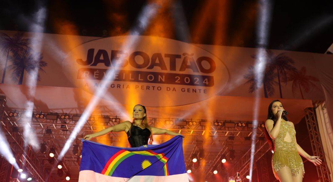 A dupla Maiara e Maraísa comandaram primeira noite de festa em Jaboatão