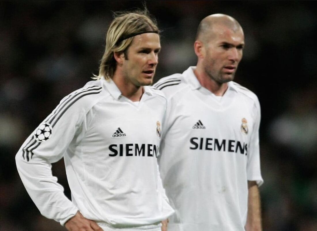 Beckham e Zidane durante a era Galáctica do Real Madrid 