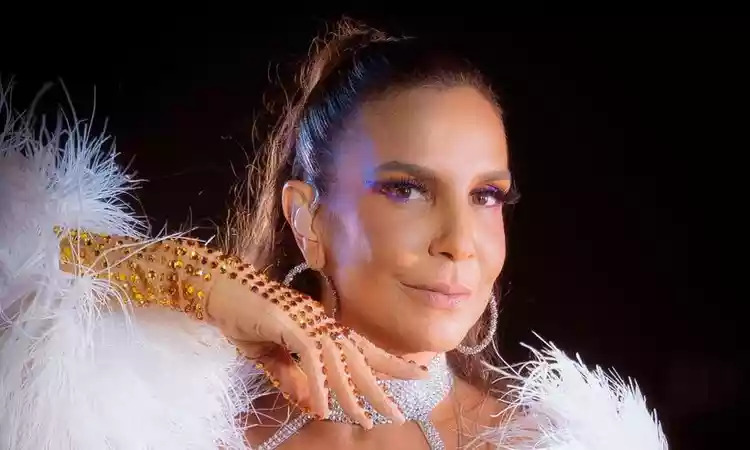 Turismo do Nordeste: rainha Ivete Sangalo é a principal estrela do réveillon do Recife, que começa nesta sexta-feira e terá duração de carnaval