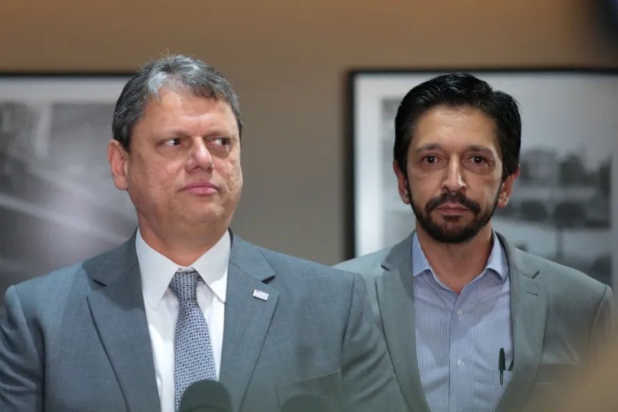 O governador de São Paulo, Tarcísio de Freitas, e o prefeito da capital, Ricardo Nunes 