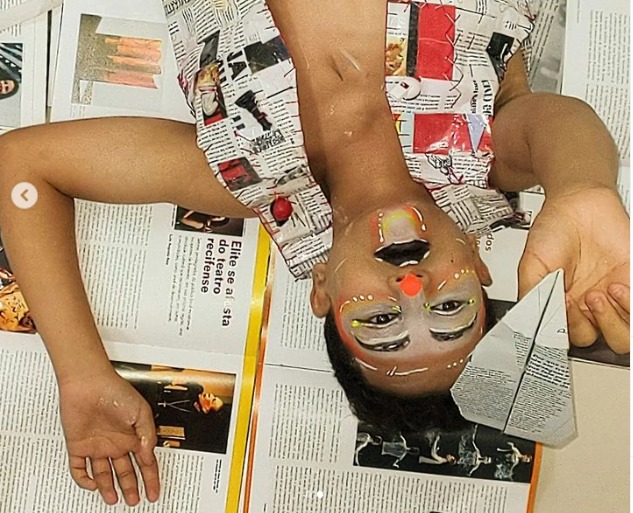 Gustavo Oliveira protagoniza o espetáculo com apenas 15 anos de idade. 