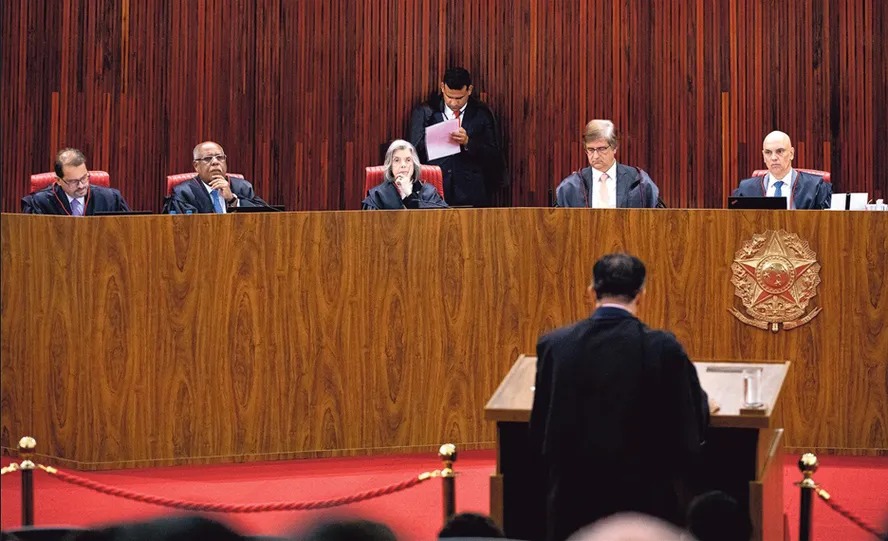 Sessão do Tribunal Superior Eleitoral