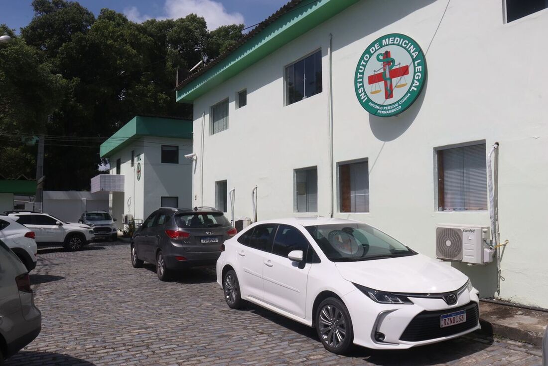 Fachada do Instituto de Medicina Legal (IML) do Recife