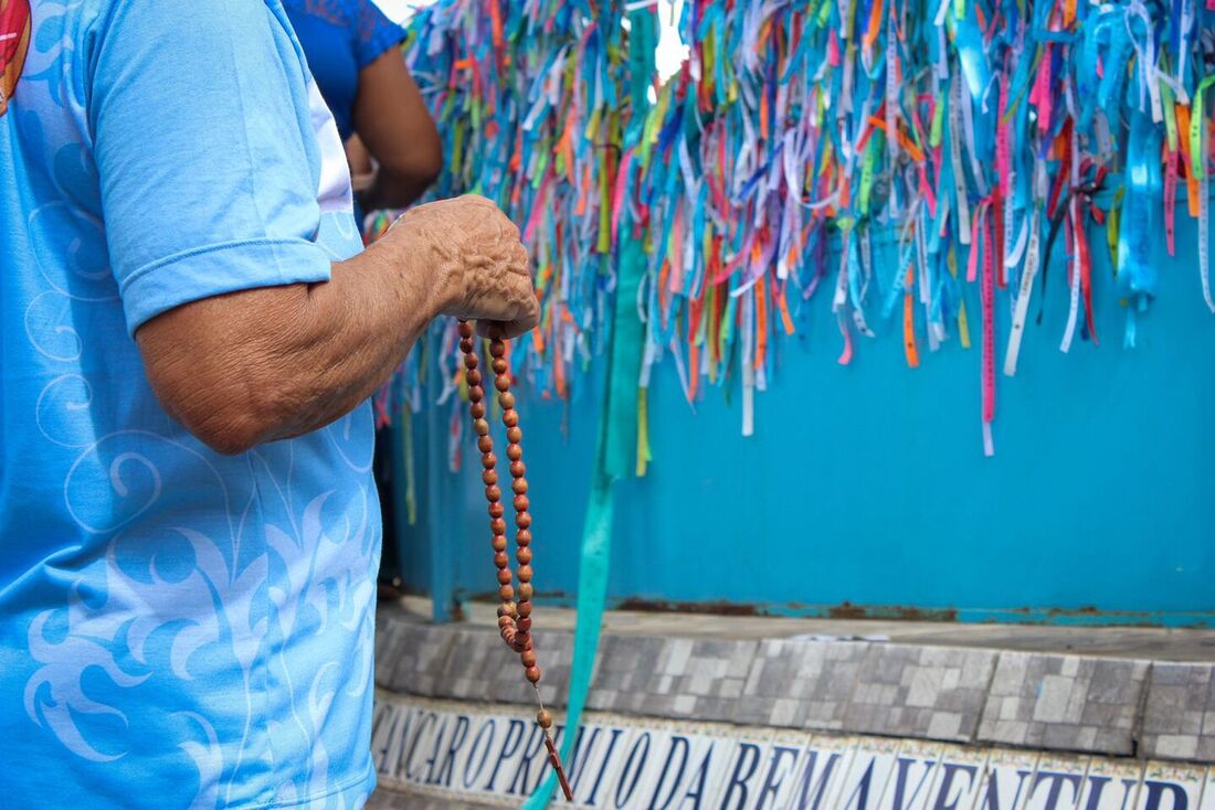 Devoção invade Morro da Conceição, todos os anos, para reverência à padroeira afetiva do Recife