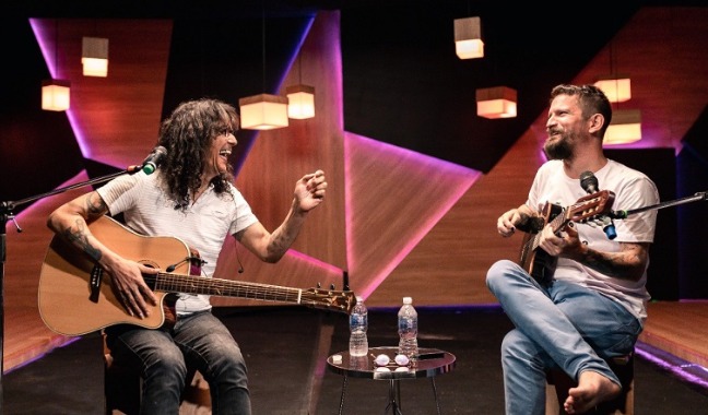 Luis Caldas e Saulo em apresentação