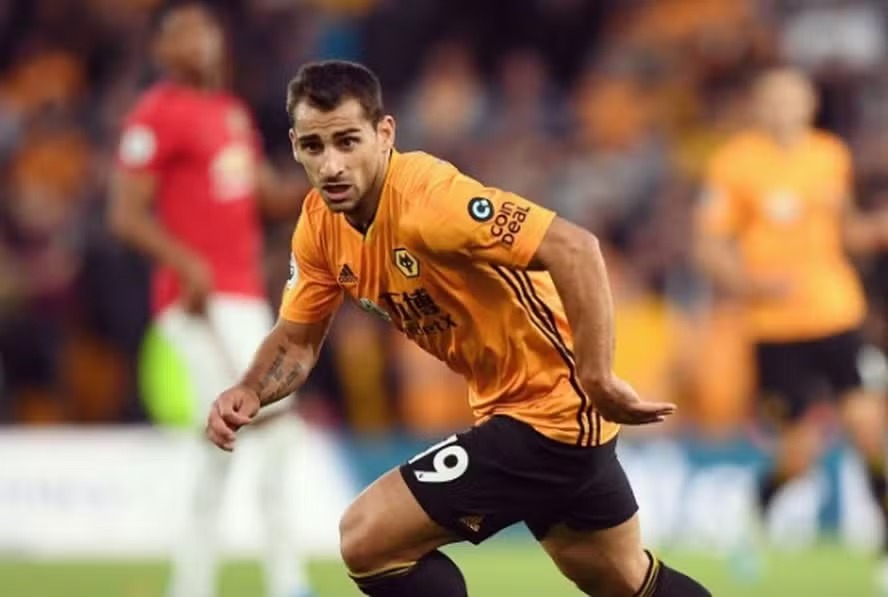 Jnny Otto agrediu colega, cuspiu em membro da comissão técnica e quebrou televisão após desentendimento em treino