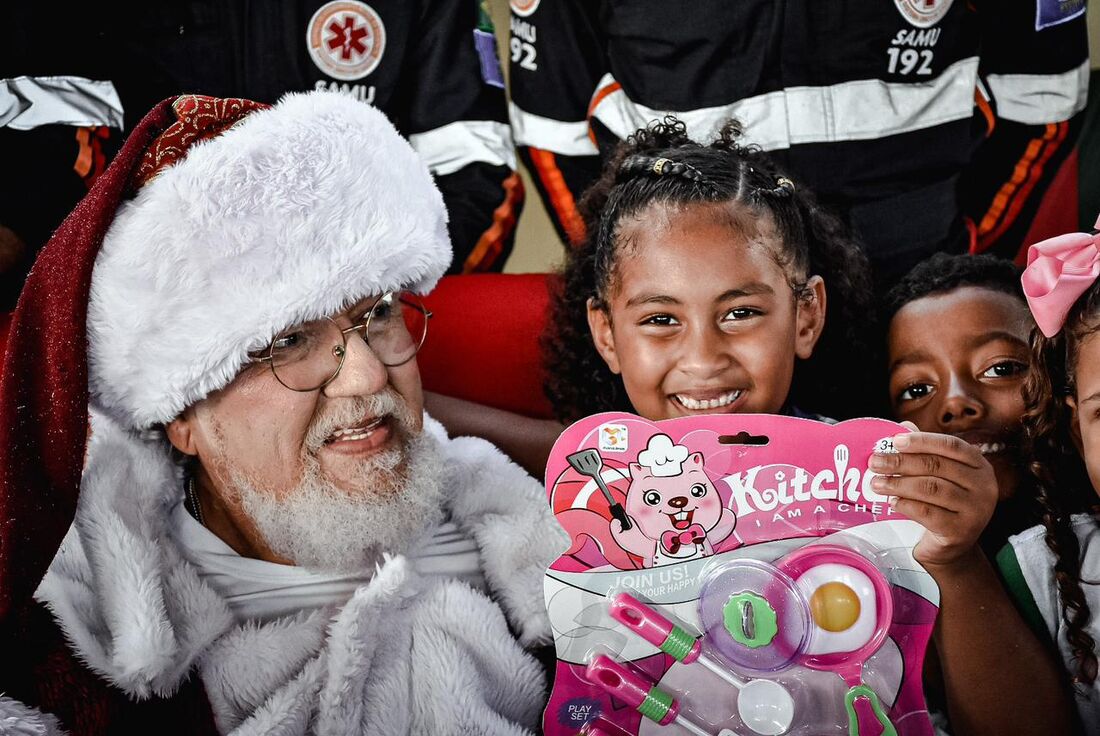 Ação especial de Natal do SAMU Recife