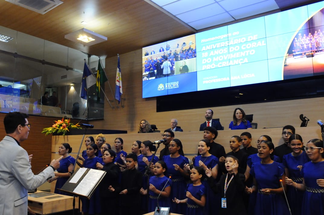 Coral do Movimento Pró-Criança recebeu homenagem na Câmara do Recife