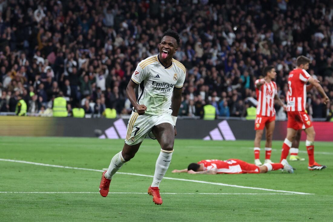 Vinícius Júnior comemora gol pelo Real Madrid