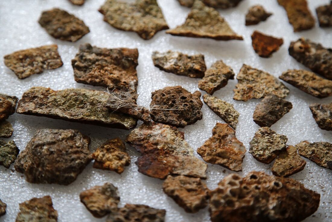 Pedaços de trilho de trem exibidos ao público no Museu da Memória e dos Direitos Humanos, em Santiago