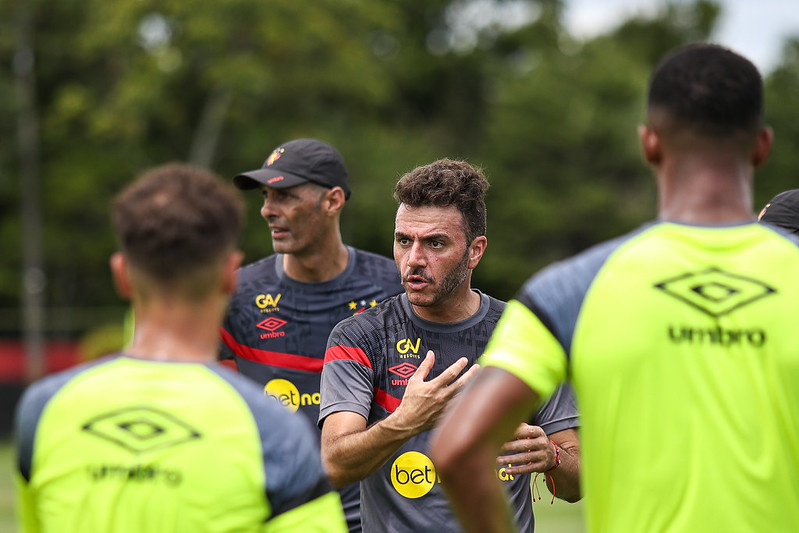 Mariano Soso, técnico do Sport