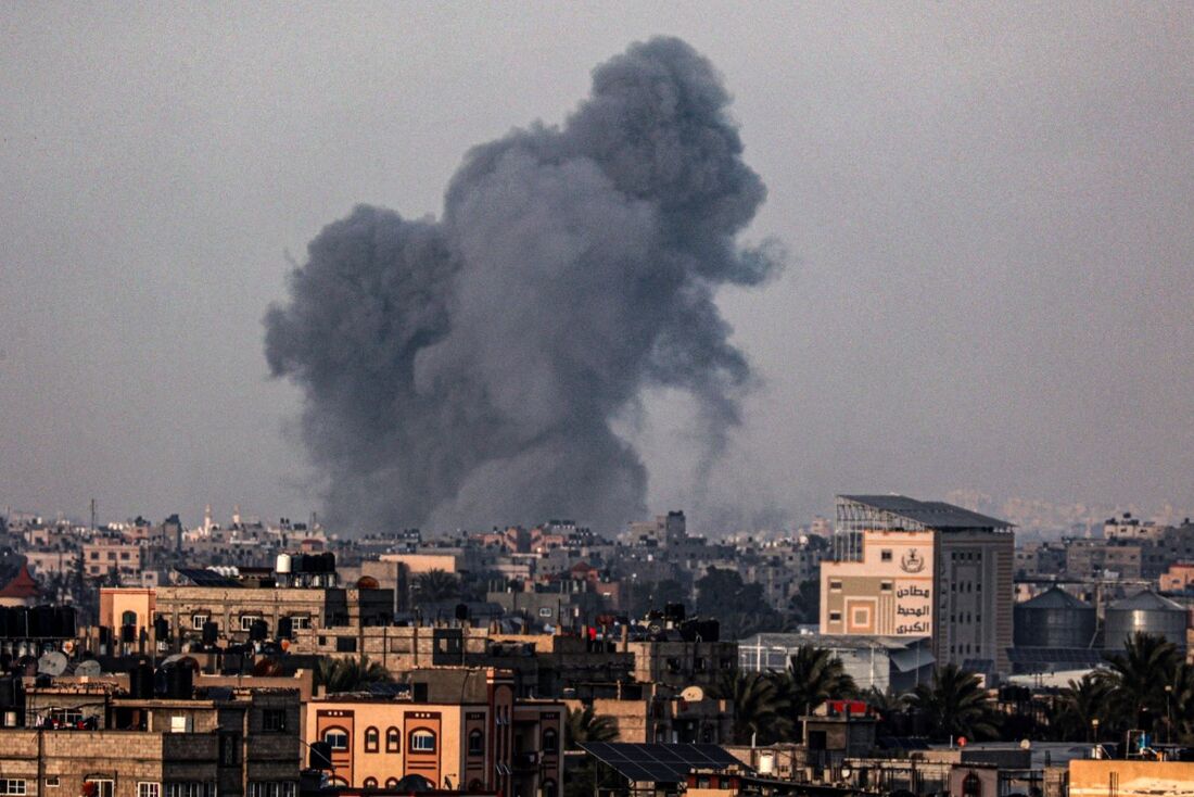 Bombardeio israelense, em meio às batalhas contínuas entre Israel e o grupo militante palestino Hamas