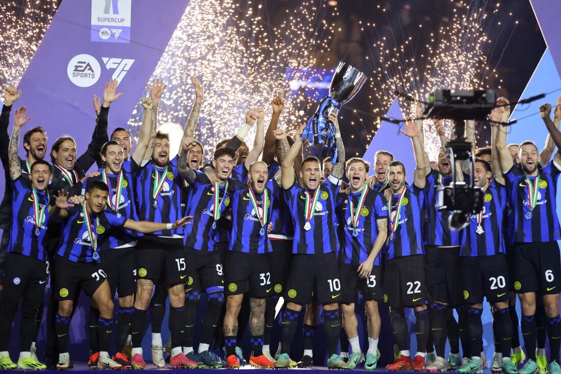 Inter comemora título da Supercopa