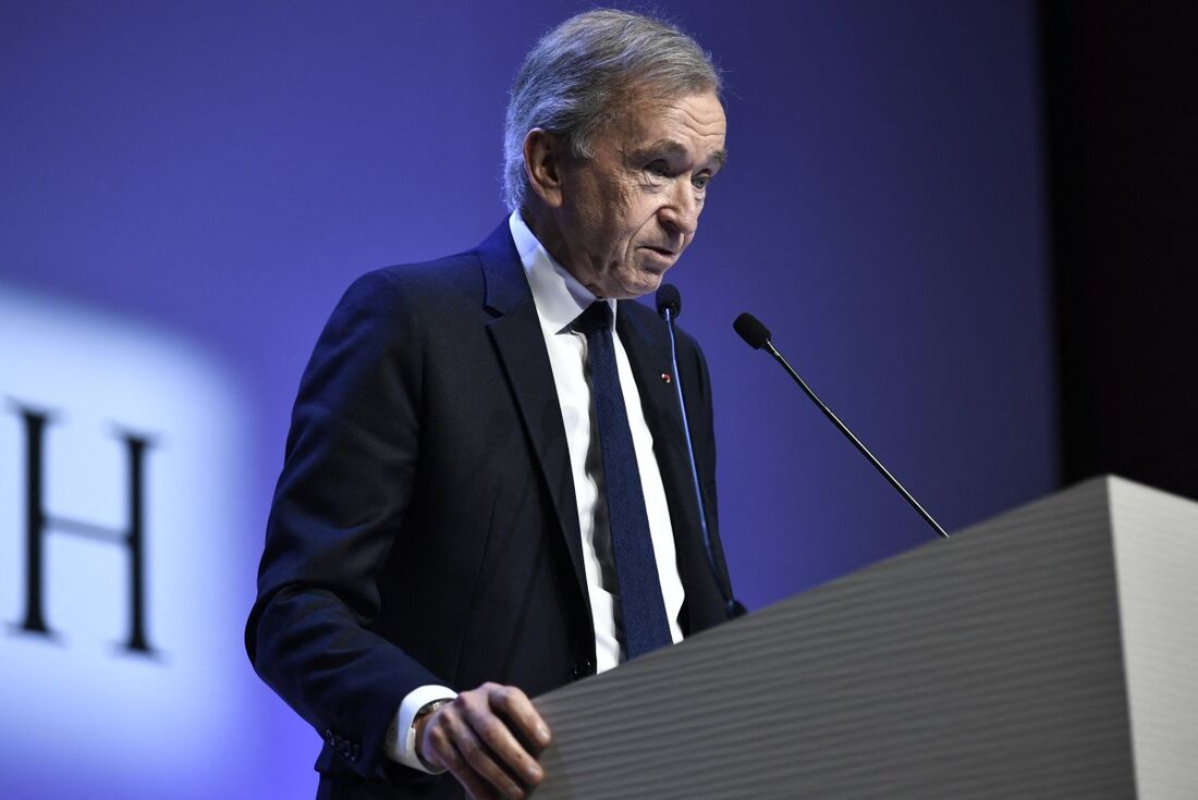 O chefe do maior grupo de luxo do mundo LVMH, Bernard Arnault