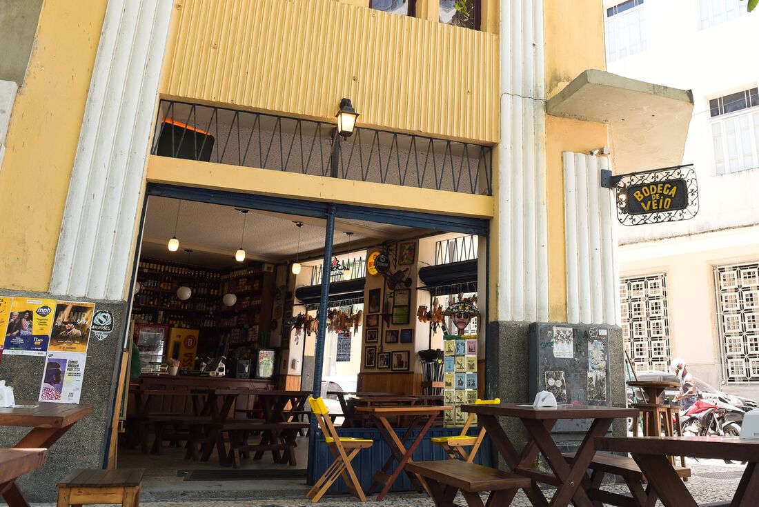 Fachada rústica da Bodega do Véio, Bairro do Recife