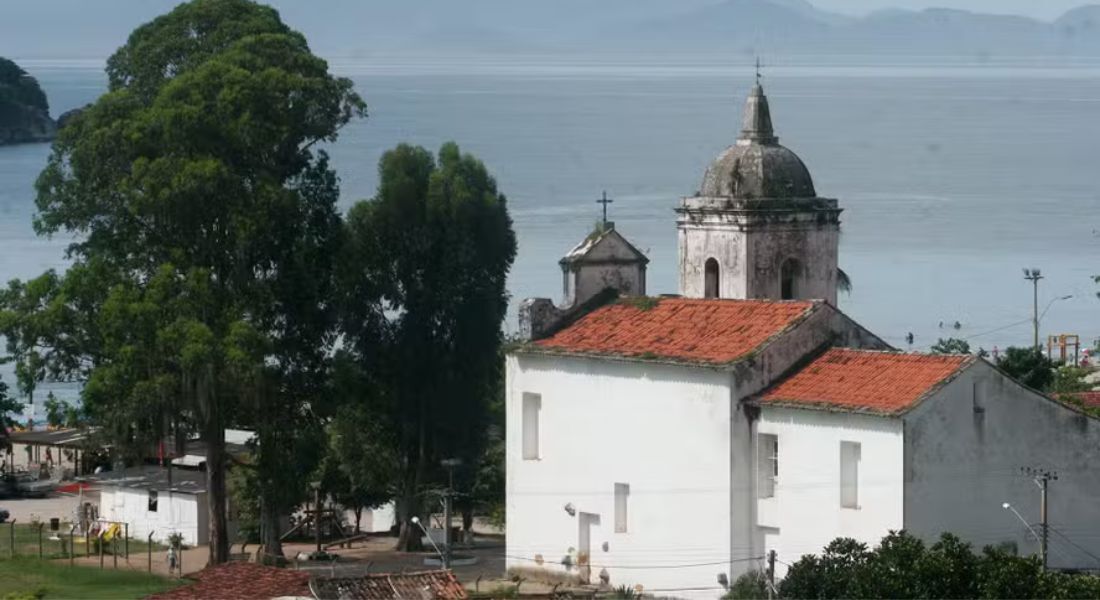 Vila de Mambucaba é distrito de Angra dos Reis, na Costa Verde