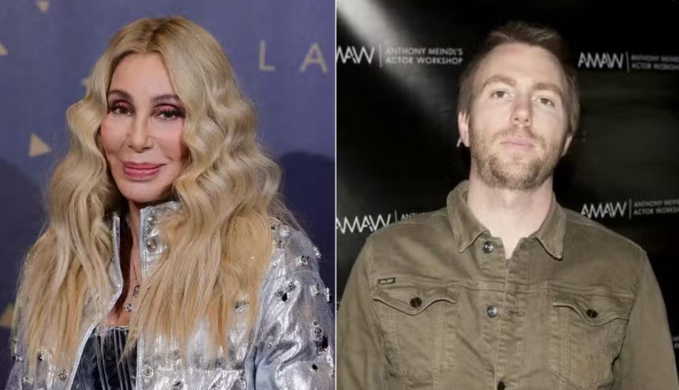 Cher e o filho Elijah Blue Allman