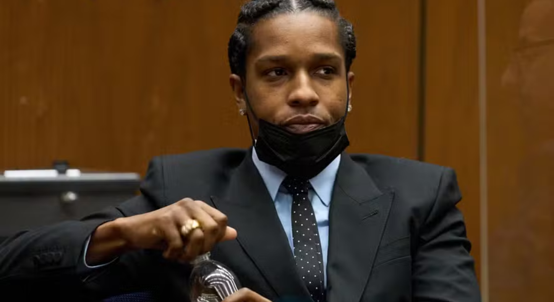 A$AP Rocky durante uma audiência em 2023 