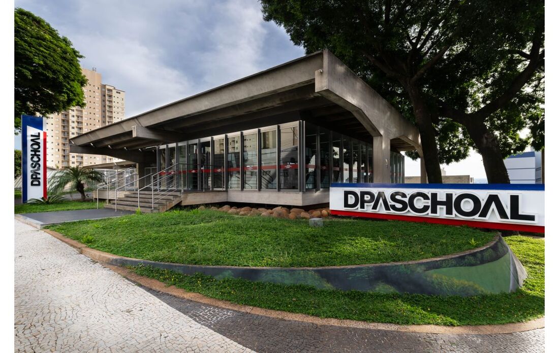 A Stellantis comprou 70% da DPaschoal que atua na venda de autopeças e serviços automotivos.