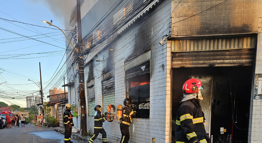 Bombeiros foram acionados para a ocorrência