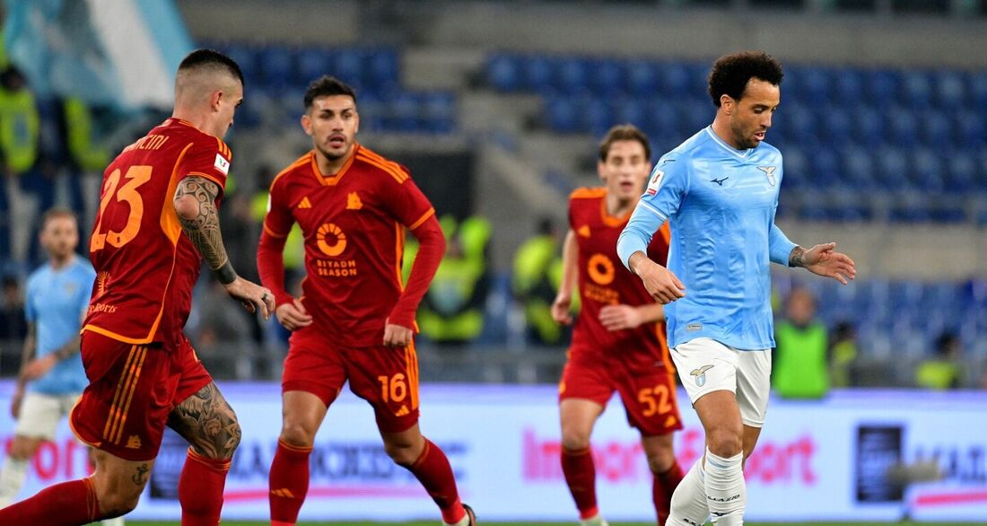 Felipe Anderson comandou o ataque da Lazio diante da Roma 