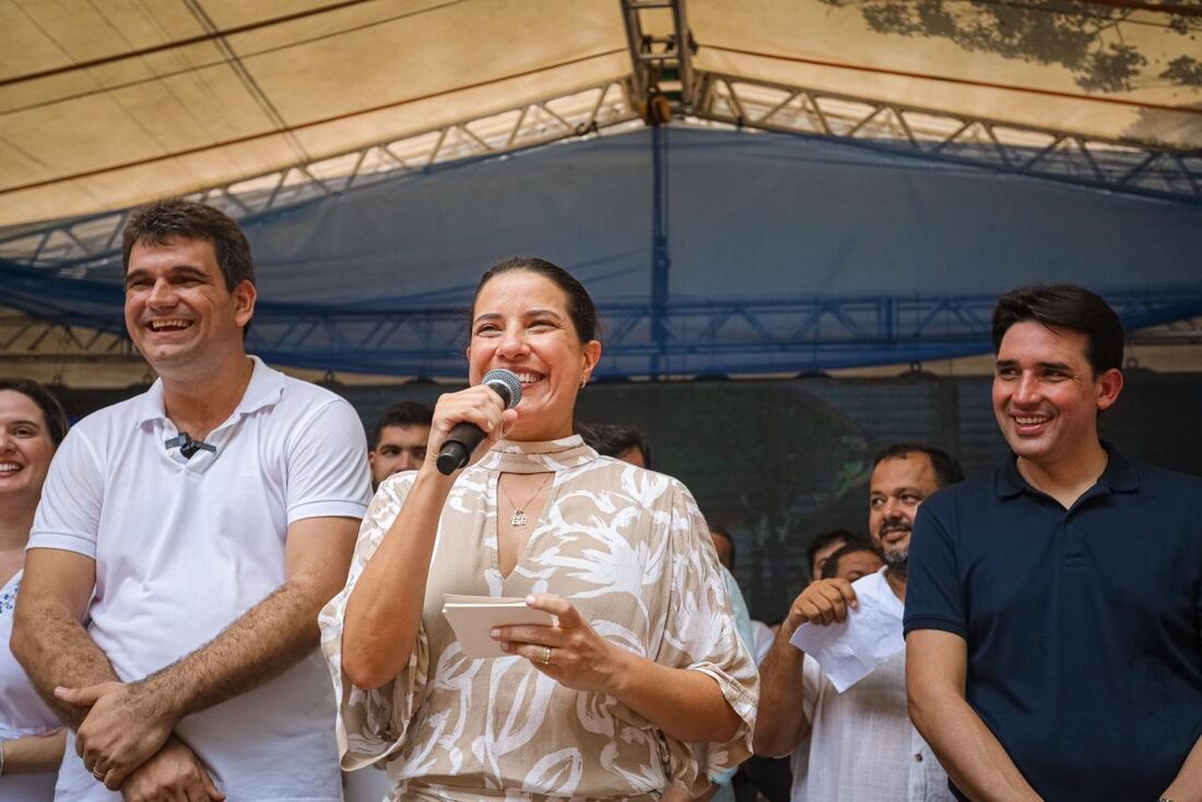 Prefeito de Paudalho, Marcelo Gouveia; governadora Raquel Lyra; ministro Silvio Costa Filho