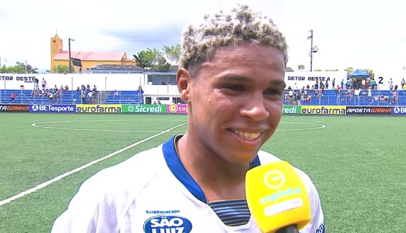 Mbappé da Shopee, atacante do Cruzeiro-AL