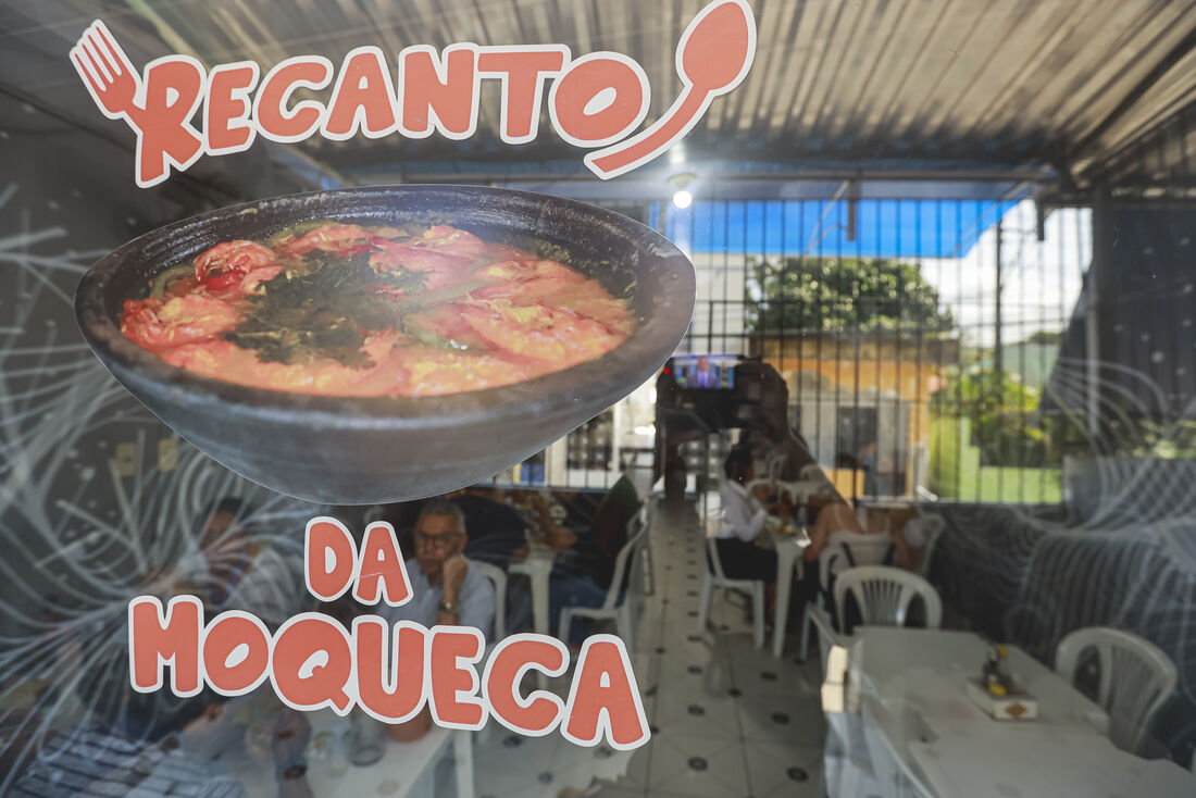 No Recanto da Moqueca o prato é servido bem no estilo baiano, com dendê sob medida