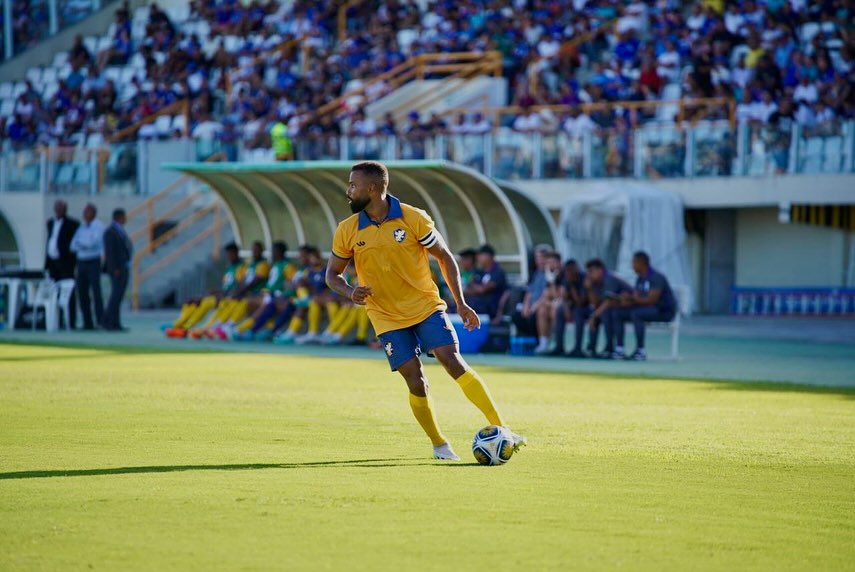 Fernandinho é uma das referências do elenco do Retrô 